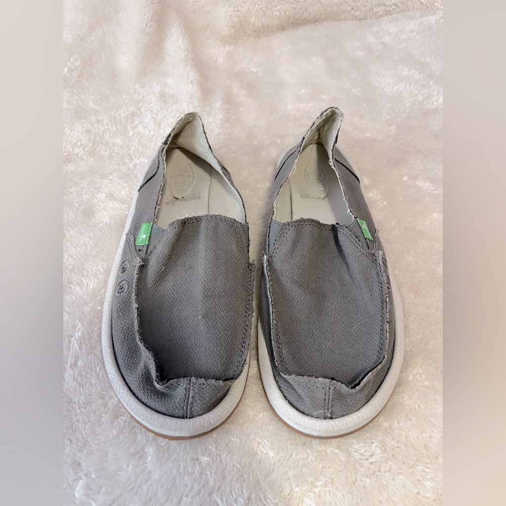 Sanuks